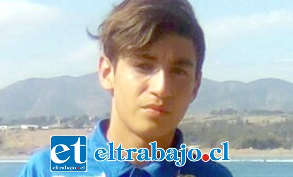 Él es el joven Ariel Montenegro, quien ya milita en la U14 de Unión Española.