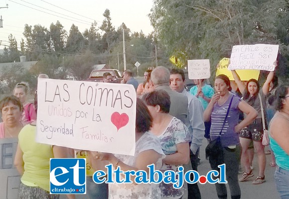 SEGUIRÁN PRESIONANDO.- Los vecinos de Las Coimas no descartan continuar desarrollando protestas en el sector, hasta que su problema les sea solucionado.
