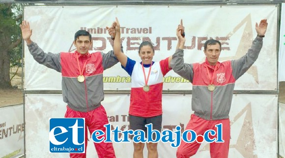 Junto a sus compañeros de equipo, Jorge Cifuentes y Herman García, Natali Rosas se impuso en el Umbral Travel Adventure.
