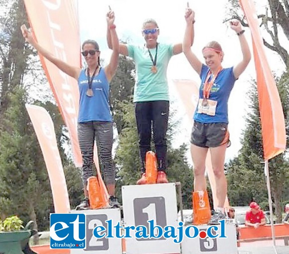 La atleta oriunda de Santa María, Natali Rosas, ganó en su serie y fue segunda en la distancia de los 33 k en el Futange Challenge.