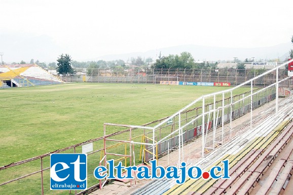 El estadio Municipal no estará en condiciones para que Unión San Felipe pueda utilizarlo en sus próximos dos partidos como local.