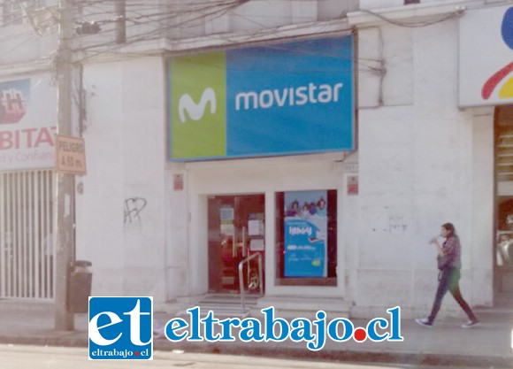 La sucursal Movistar se ubica en calle Prat 851-B, frente a la Plaza de Armas de San Felipe.