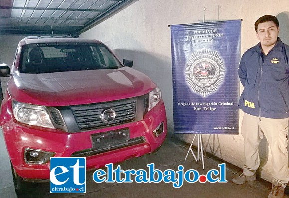 Detectives de la Brigada del Crimen de la Policía de Investigaciones de San Felipe, lograron recuperar esta camioneta marca Nissan, año 2016, que mantenía encargo por robo desde la ciudad de Santiago.