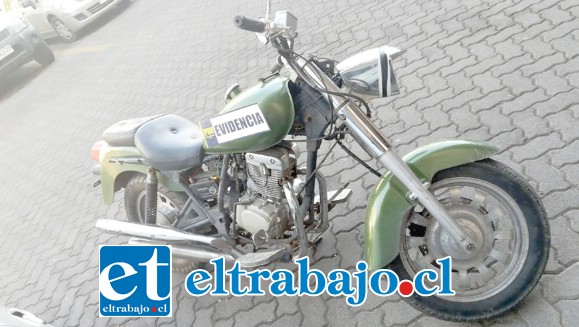 La motocicleta fue recuperada por funcionarios de la Policía de Investigaciones en la comuna de Catemu, siendo detenido un joven de 22 años de edad por el delito de receptación.