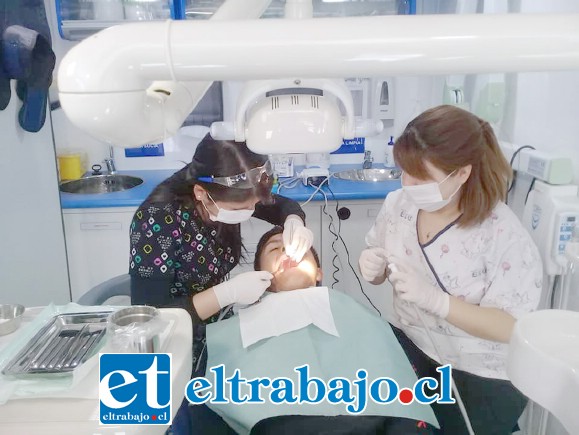En la Escuela Industrial Guillermo Richards Cuevas se dio inicio a la atención bucal de la Unidad Dental Móvil.