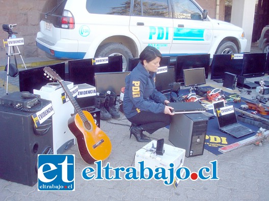 Esta es sólo una muestra de los muchos artículos decomisados a esta banda tras su detención.