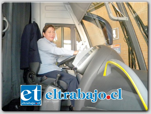 Ahumada incorpora a primera mujer conductora de buses interprovinciales en Aconcagua