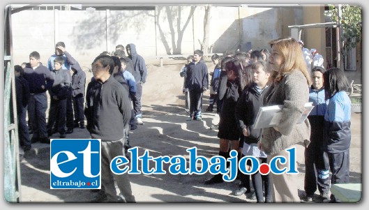 TODOS ATENTOS.- Un simulacro de emergencia, que contempló la participación de todos los establecimientos educacionales municipalizados de la comuna de San Felipe.