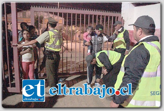 Un estricto control al ingreso del Estadio Municipal a los asistentes del Festival Palmenia Pizarro realizó la empresa de seguridad contratada para el efecto, el que se desarrolló con el constante apoyo de Carabineros, lo que generó un bajo número de detenidos.