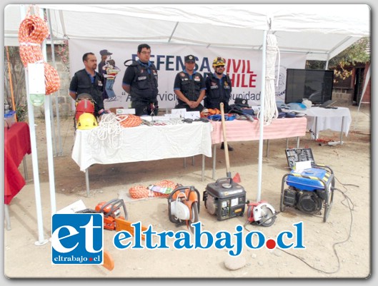 Trece instituciones ligadas a la Protección Civil y Emergencias, exhibieron sus maquinarias, vehículos de rescate, y capital humano, en el contexto de la apertura de la Filan 2014.