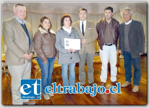 La ceremonia de entrega de los certificados, se realizó en el Salón de Honor de la Municipalidad de San Felipe.