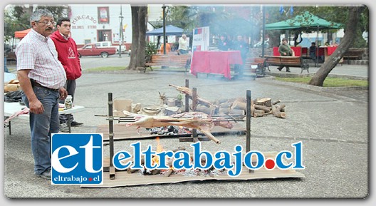 Posterior a la inauguración de la feria en la plaza de Putaendo se llevará a cabo el tradicional desfile cívico a las 11:00 horas con las fuerzas vivas de la comuna.