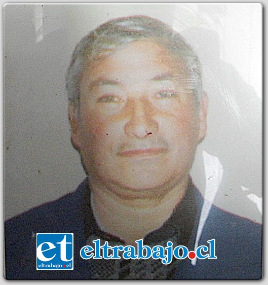 El antiguo y recordado auxiliar del Liceo Max Salas Marchán, Luis Alfonso Vega Berríos (69), falleció la noche del martes al interior de su domicilio tras ser presuntamente atacado por una mujer.