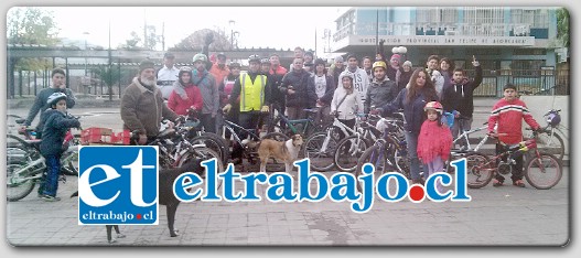 SANGRE CALIENTE.- A pesar del frío, unos 40 ciclistas participaron del naciente circuito urbano que organiza la agrupación Ciclistas furiosos de Aconcagua.