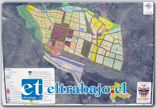 El documento que está trabajando la mesa territorial tiene tres ejes importantes, mismos que dicen relación con plantear una nueva dinámica en el sector céntrico, atrayendo mayor cantidad de vecinos que vivan en el damero central.