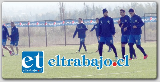 Los sanfelipeños entrenaron ayer en la cancha del Club Arturo Prat.