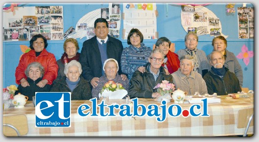 MUY QUERIDA.- Esta longeva dirigente social, destaca por su activa participación en directivas de diferentes entidades tales como juntas de vecinos; clubes de Adulto Mayor; centros de padres y apoderados entre otras.