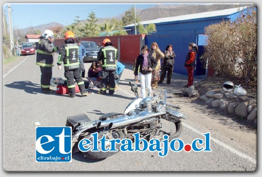 El accidente se registró a eso de las 12:40 horas de este viernes, cuando el conductor de la motocicleta identificado como Alberto del Carmen Silva Estay, circulaba por Calle Los Álamos de norte a sur.