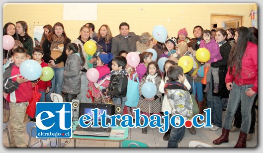 SIN TABACO.- Una actividad que conmemoró además, el Día Internacional de la Prevención de drogas y alcohol, igualmente se dio inicio al trabajo de práctica de estudiantes de la carrera Técnico en Trabajo Social del Instituto Aiep.