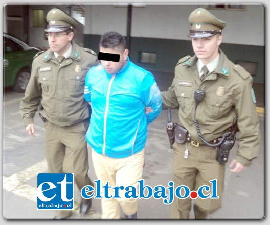 El adolescente de 17 años de edad, fue detenido por Carabineros por su participación en el robo, recuperando su libertad hasta que el Ministerio Público investigue el caso.