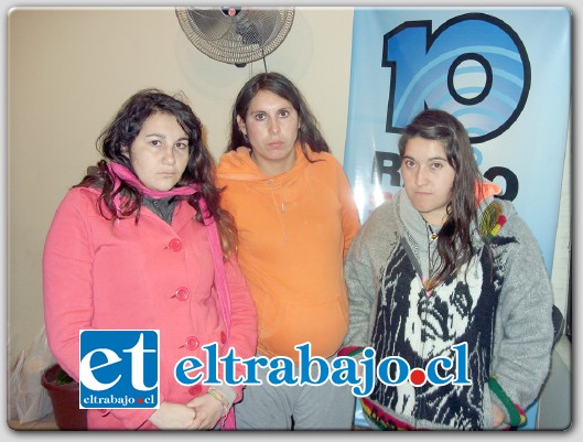 Pamela Mora, Judith Muñoz y Priscilla León, visitaron con nuestra Sala de Redacción y las cabinas principales de Radio 10.