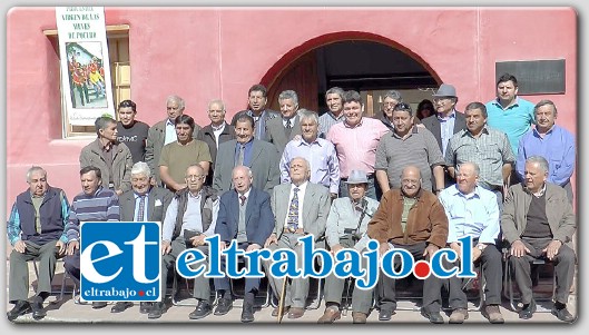 Reencuentros, historias y anécdotas, compartieron los ex-alumnos, quienes recordaron la importancia de haber sido educados en esta escuela.
