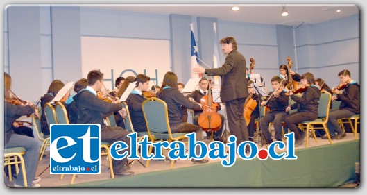 La Orquesta Juvenil e Infantil de Santa María fue la Invitada de Honor a la ceremonia de inauguración de los XVII Juegos Binacionales Cristo Redentor Valparaíso 2014.