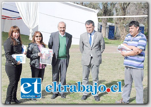 Una visita conjunta realizaron el Alcalde Patricio Freire, el Gobernador Eduardo León y la Directora Regional del ISL, Katherine Urzúa, al sector de La Troya.