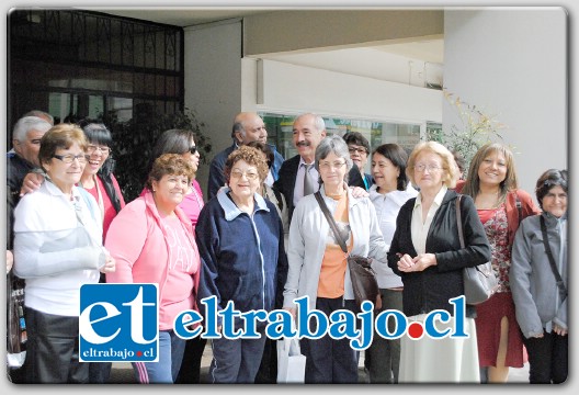 Este grupo de adultos mayores del Centro Integral de Mayores de San Felipe celebró las once medallas obtenidas en las olimpiadas realizadas en Villa Alemana.