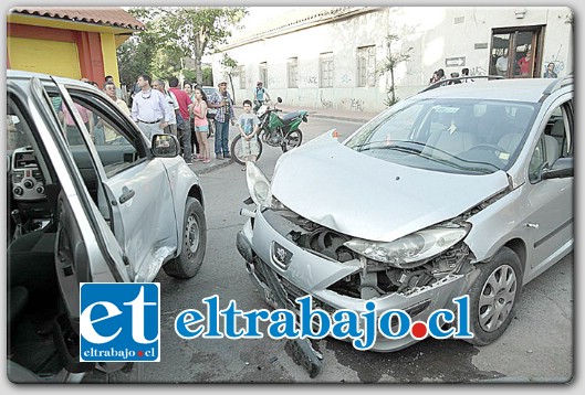 Carabineros adoptó el procedimiento de rigor para establecer la responsabilidad de las conductoras de ambos móviles.