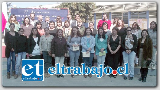 Momento emotivos se vivieron al momento de destacar la labor del funcionario más antiguo de la escuela, el Profesor Eric Olguín, por sus más de 40 años, ejerciendo la docencia, ganándose el cariño y el aprecio de toda la comunidad, así como de los apoderados destacados de pre kínder a octavo año básico.