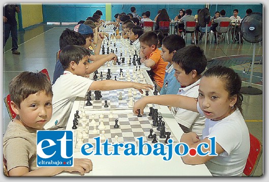 CLÁSICO PROVINCIAL.- A la actividad asistieron 60 niños de las escuelas Buen Pastor, José de San Martín, Liceo Roberto Humeres, Mixto, Vedruna, Pumanque y Alemán.