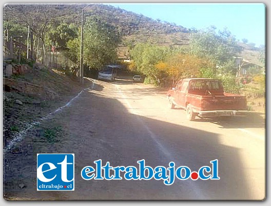 La iniciativa se enmarca en el Llamado Adicional n°23 del Programa de Pavimentación Participativa del Minvu- (Foto: Calle Mina, del sector El Algarrobal de San Felipe)