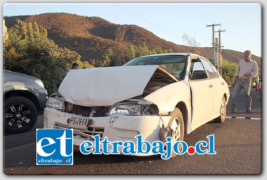 Una colisión por alcance que involucró a tres vehículos, dejó como saldo a seis personas con lesiones de carácter leve y daños de consideración en los móviles la tarde de este sábado en Paradero 25 de Las Coimas.