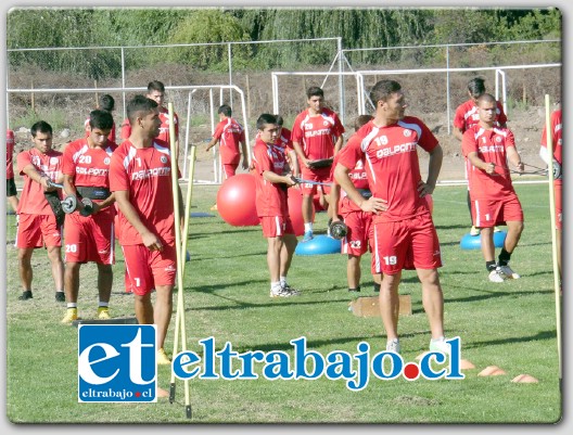 El plantel albirrojo está siendo sometido a un arduo trabajo para llegar en un 100% al partido contra Deportes Copiapó.