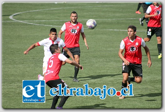 Con la derrota sufrida en la Tercera Región, la escuadra albirroja se alejó a cinco unidades de San Luis, el sólido líder de la Primera B. (FOTO Cristian Alvarez, Diario Atacama).