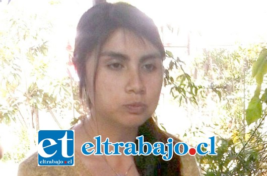 Dayana Aranda Chávez tiene 27 años de edad y desapareció desde su vivienda en la Villa San Camilo de San Felipe en extrañas circunstancias, sus familiares claman algún antecedente sobre su paradero.