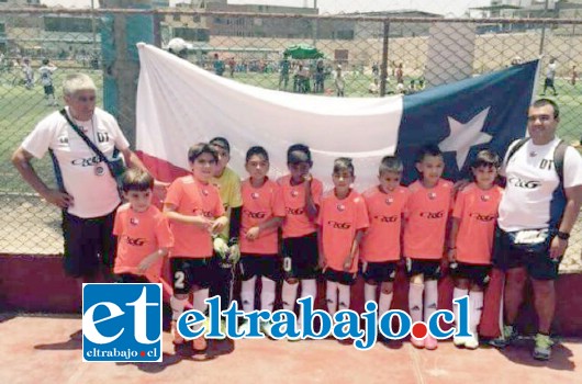 Sólo aplausos cosechó la Escuela de Fútbol de Luis Quezada en la Copa Crema en Perú.