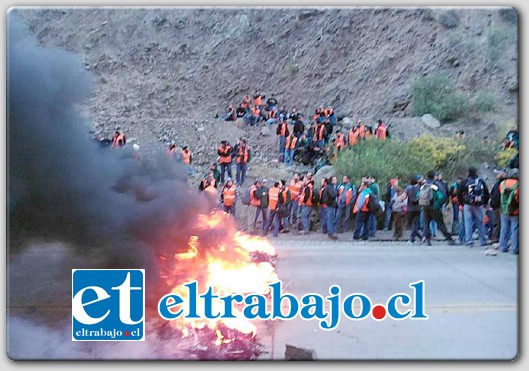 Ellos se mostraron indignados con la actitud tomada por la Asociación Gremial de Empresas Contratistas (Agema), de no querer dialogar para resolver el tema de la entrega de estos bonos.