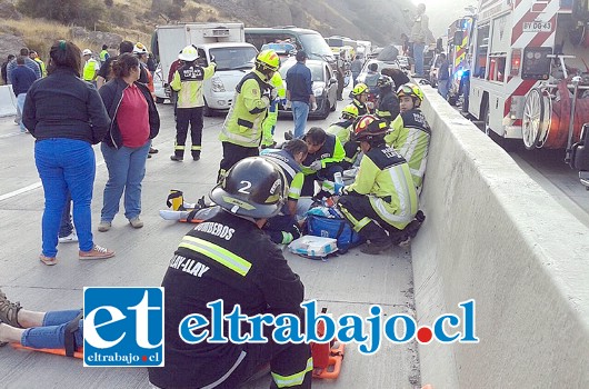 Un muerto y siete personas lesionados dejaron dos accidentes de tránsito ocurridos la mañana de este viernes en el sector de la cuesta Las Chilcas en la Ruta 5 Norte.