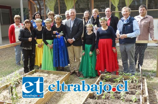 Son estos mismos huertos escolares los que enseñan a los niños a proteger el medio ambiente.