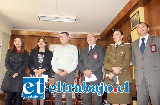 Diversas autoridades provinciales lanzaron la campaña ‘Su seguridad nos importa’ la que entrega medidas preventivas para el cuidado del adulto mayor.