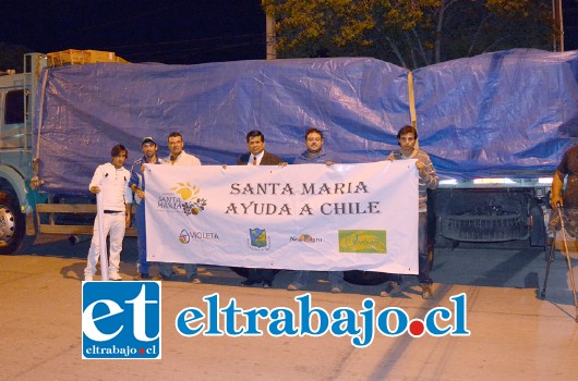 El primer camión salió la noche del viernes cargado con alimentos no perecibles y abundante agua embotellada.