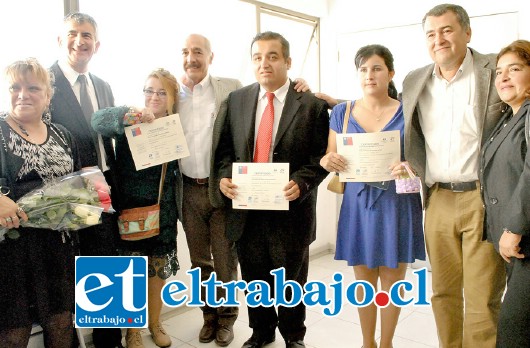 El Gobernador Eduardo León, el Director Regional de Sence, Esteban Vega y el Alcalde Patricio Freire participaron en la ceremonia de entrega de los certificados Más Capaz.