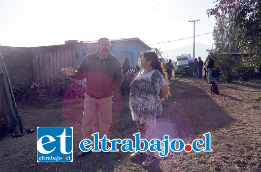 Giselia Ponce, una de las beneficiarias, recibió marquesas, colchones y ropa de cama gracias al Programa de Habitabilidad Municipal.