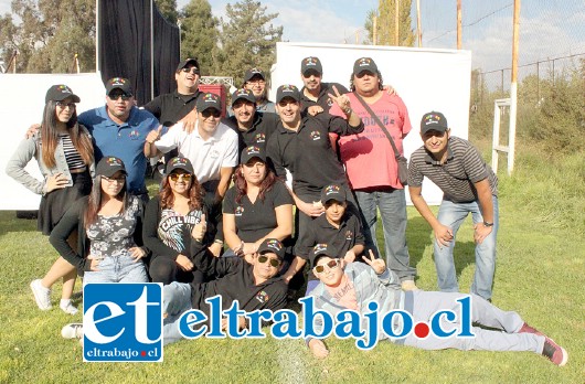 SIN SUS MÁSCARAS.- Estos electrizantes artistas son quienes darán vida a los personajes de Los K-cachureos de Conchalí el sábado en la cancha de Almendral bajo.