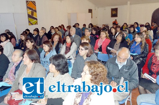 Cerca de 90 personas dieron inicio al proceso de presupuestos participativos 2015, instancia en la cual la ciudadanía elige iniciativas para implementar proyectos que mejorarán las condiciones de vida.