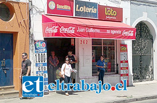 El local comercial Sencillito de calle Prat 262 en San Felipe, fue uno de los afectados en millonarias pérdidas materiales al igual que las oficinas de Capacitación Laboral durante la madrugada del pasado jueves.