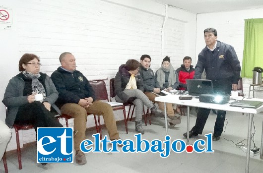 Las charlas sobre políticas de prevención fueron realizadas a los jefes de Departamentos Municipales por el consultor Manuel Vera, Consultor Manuel Vera.