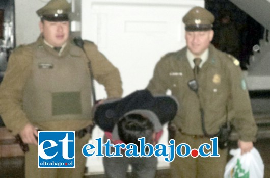 El imputado fue detenido por receptación, quien además mantenía una orden de detención pendiente por robo en lugar no habitado.